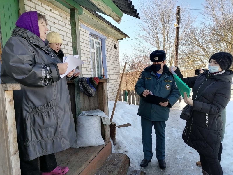 Подворовые обходы в рамках подготовки к половодью прошли в д. Мальцево, д.Павлицы, д. Косики, с. Новоклязьминское с соблюдением всех эпидемиологических норм