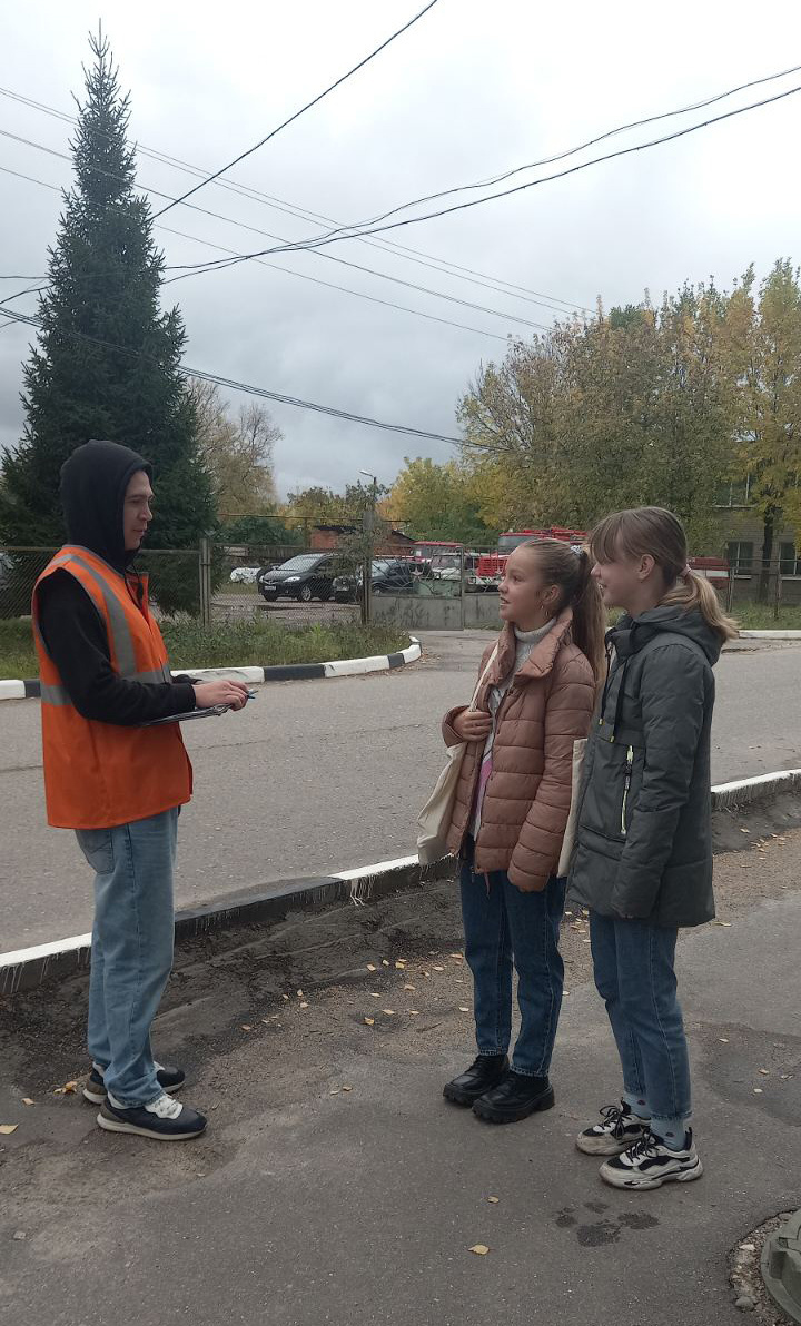 Работники пожарно-спасательной части по охране города Фурманова и  Фурмановского района проводят инструктажи с населением - Новости - Главное  управление МЧС России по Ивановской области